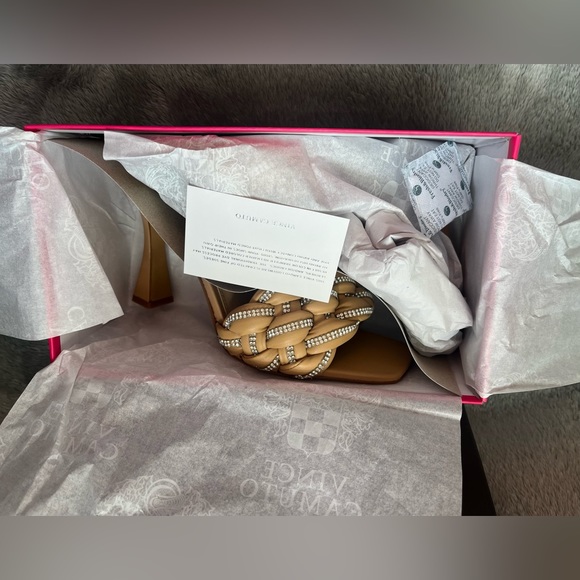 Rayley slide sandal from Vince Camuto. - Picture 4 of 11